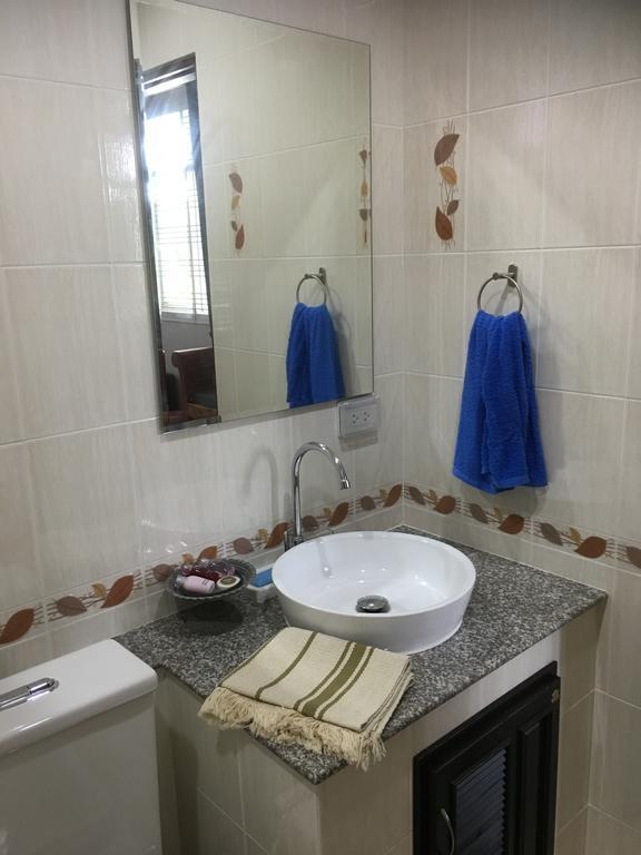 Homestay568 Roi Et Eksteriør bilde